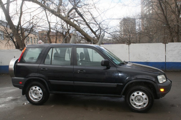 prodayu_honda_crv_1999g_chernaya_foto_largest.jpg