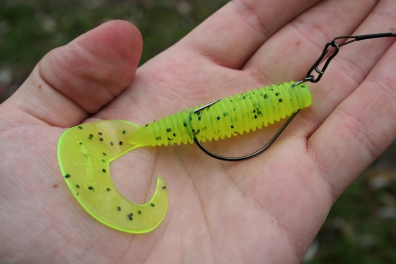 Офсетные крючки VMC Super Light Worm Hook и 1X Strong Wide Gap Worm Hook.