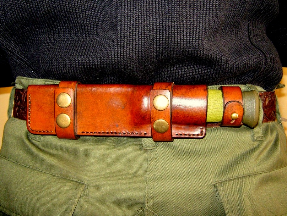 Ножны с горизонтальной системой подвеса