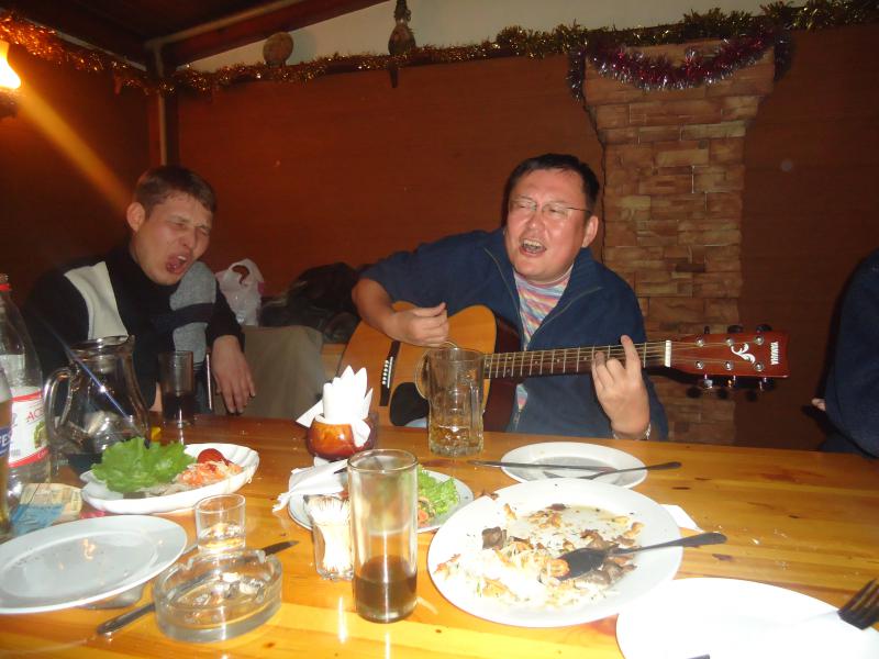 Это уже продолжение  <img src="style_emoticons/<#EMO_DIR#>/russian.gif"...