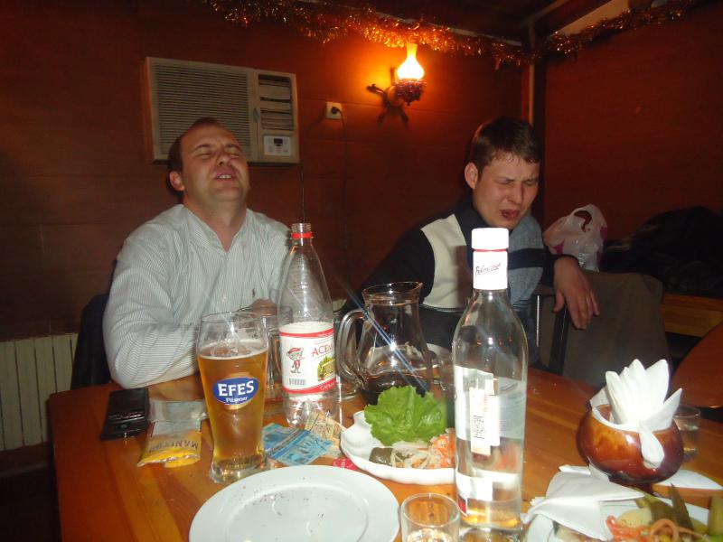 Это уже продолжение  <img src="style_emoticons/<#EMO_DIR#>/russian.gif"...